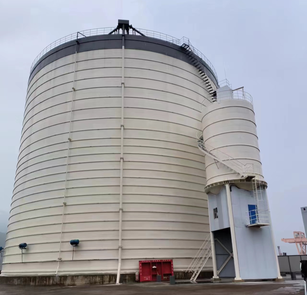 保城镇10万吨水泥钢板库